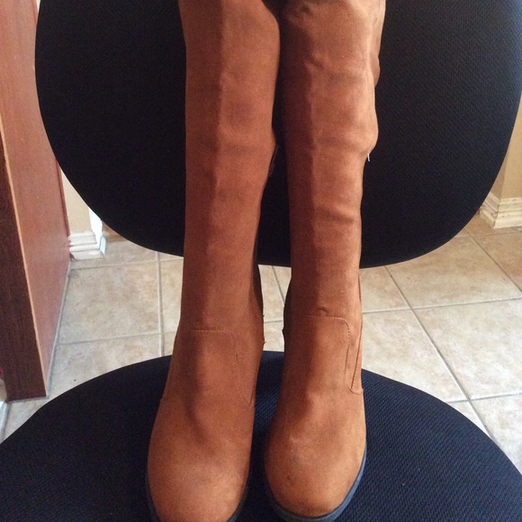 BAMBOO Shoes - BAMBOO Cheek Faux Suede Knee high Brown (rust) Boots Size 8.5/38.5, NWOB